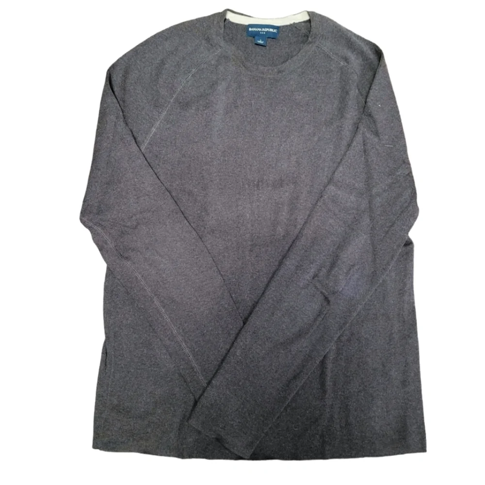 Banana Republic chocolate brown crew neck sweater